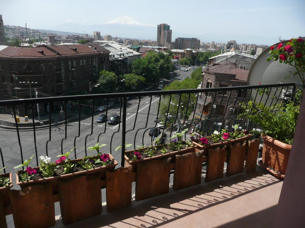 Yerevan-Sky With Terrace Eksteriør bilde